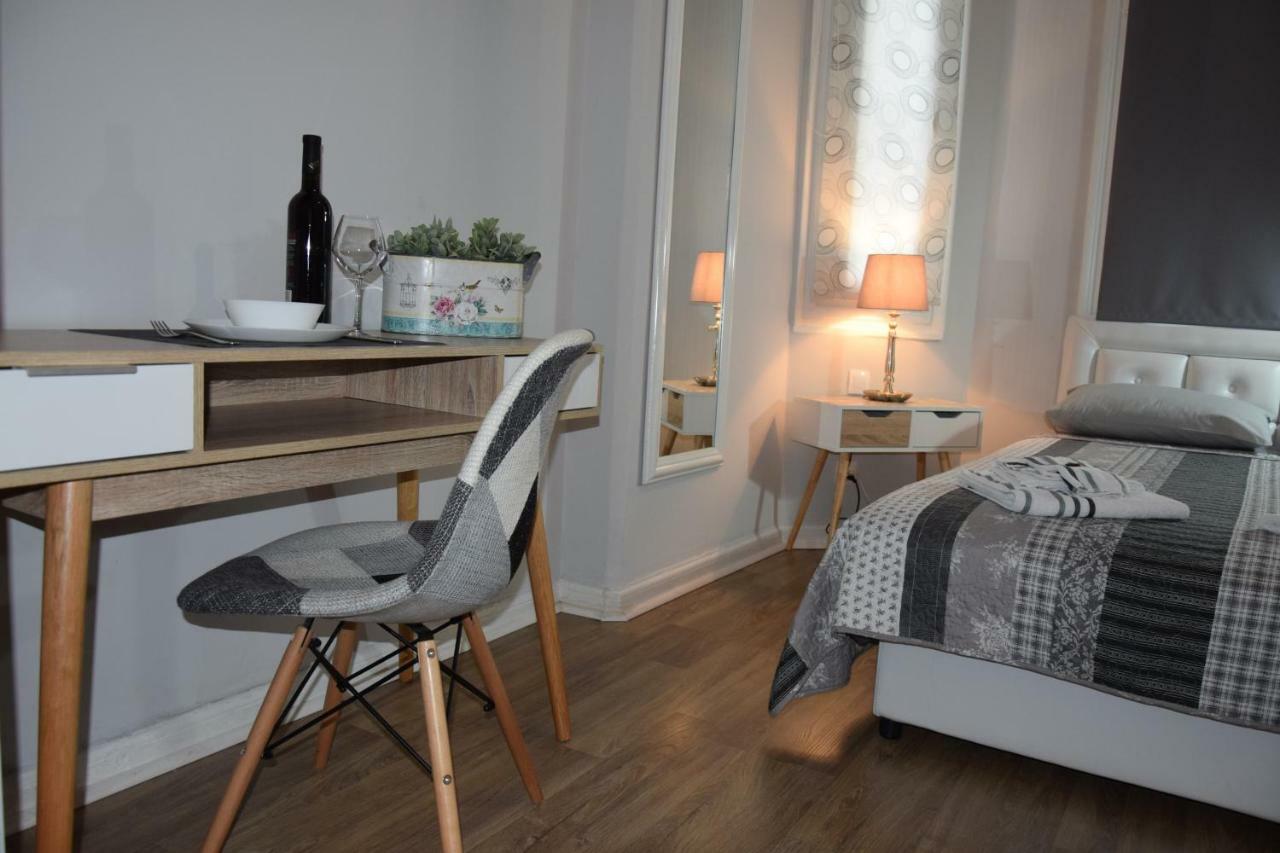Appartement Megaron11 *